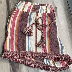 Women’s vanilla star stripped lounge shorts . Size L